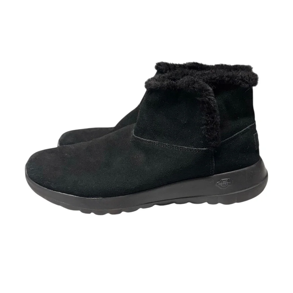 Skechers Womens On-The-GoJoy Bundle Up Boots Black #15501 Sz 8.5 Suede‎ Faux Fur